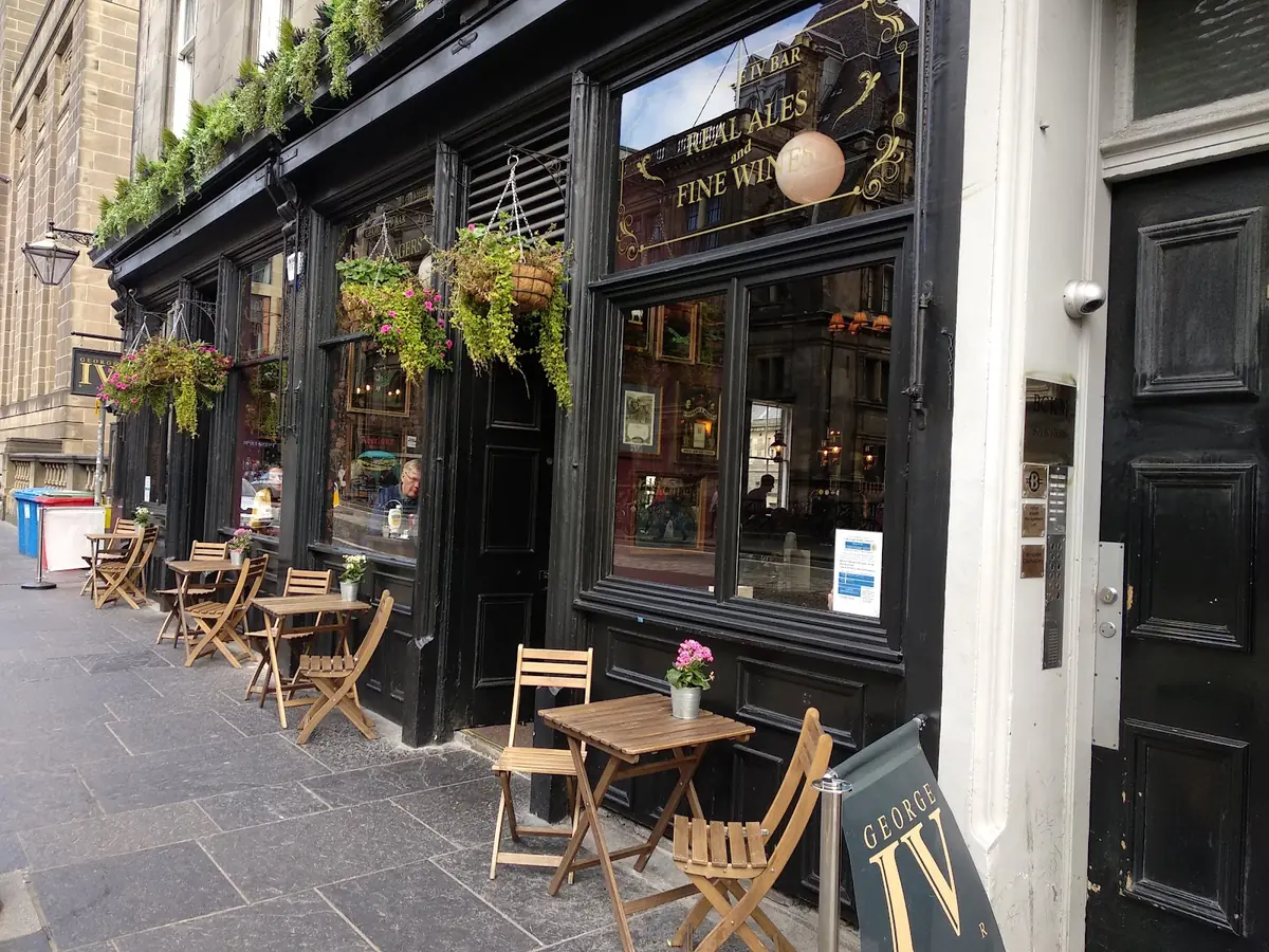 George IV Bar photo (photo 1 of 3)