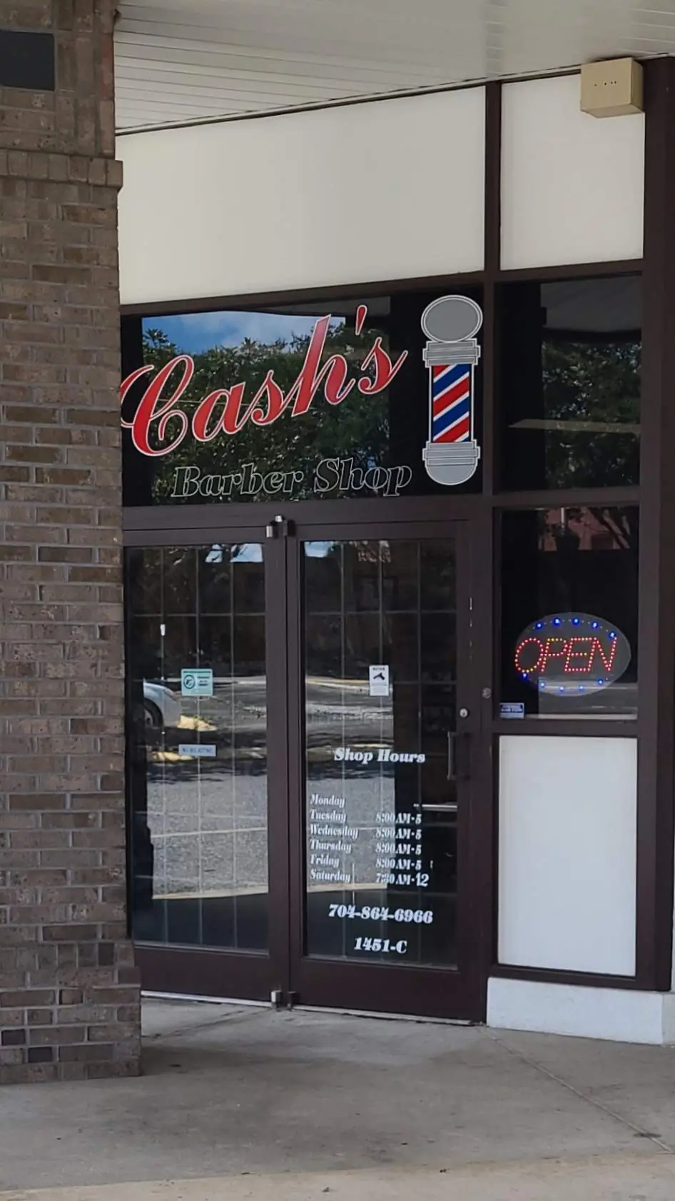 Cash's Barber Shop photo (photo 1 of 3)