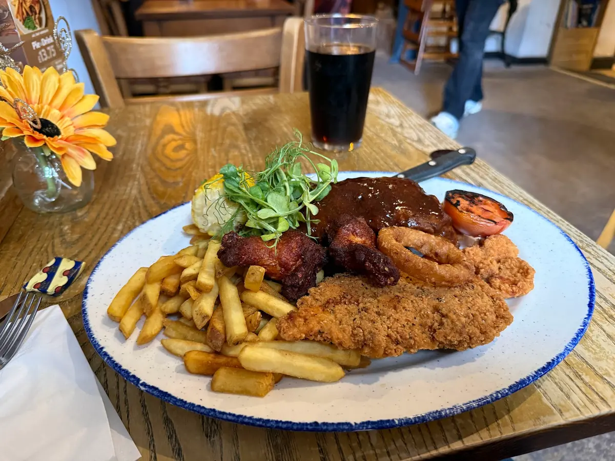 White Hart photo (photo 3 of 3)