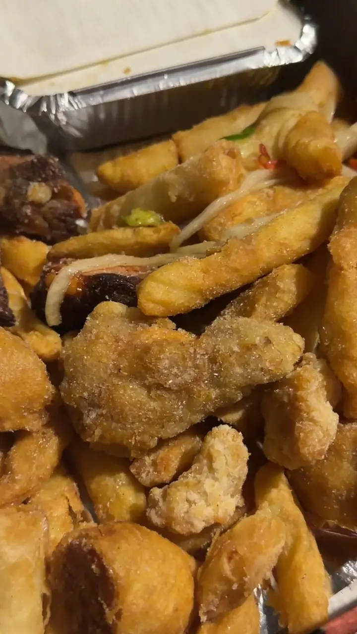 Lams Kitchen Chinese Takeaway Easterhouse photo (photo 1 of 3)