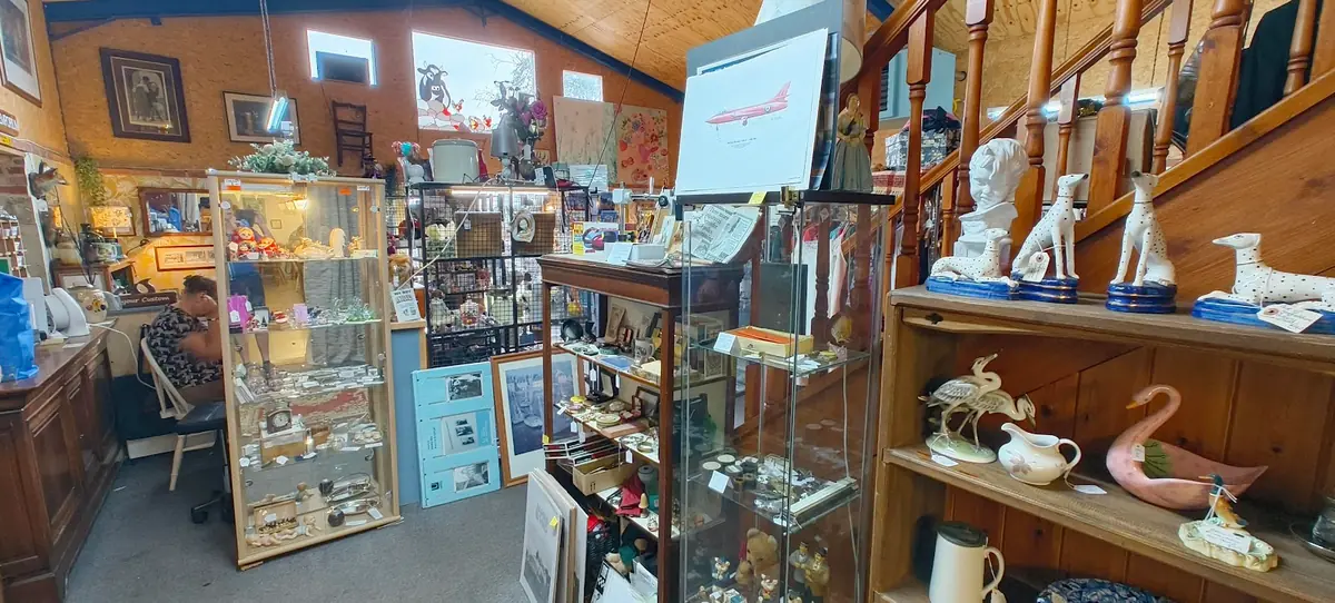 Alberts Cafe & Tea Room photo (photo 1 of 7)