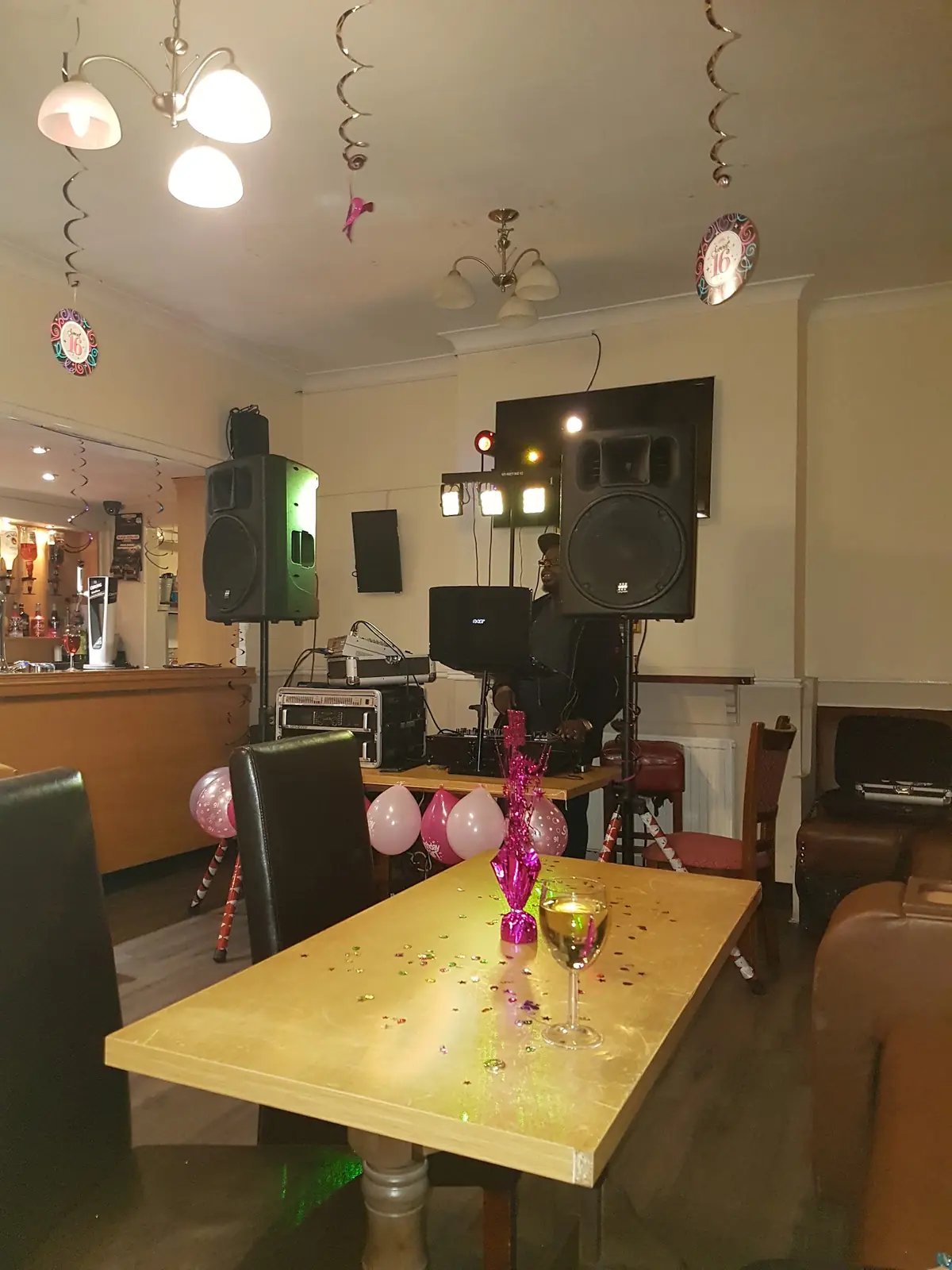 The Tiger Inn photo (photo 2 of 3)