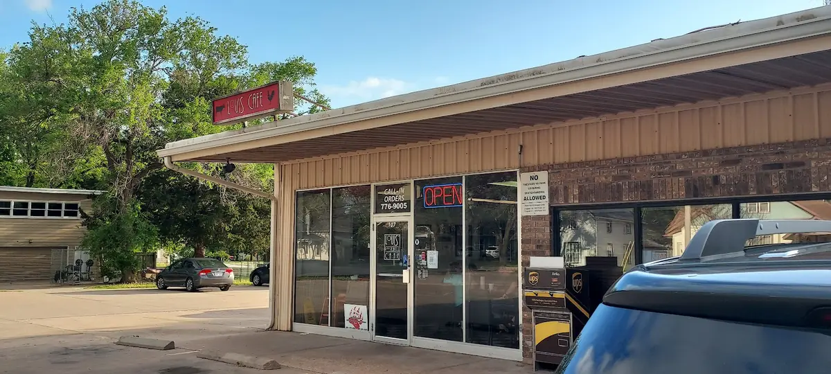 Louis Rose Hill Cafe — American Restaurants in Rose Hill