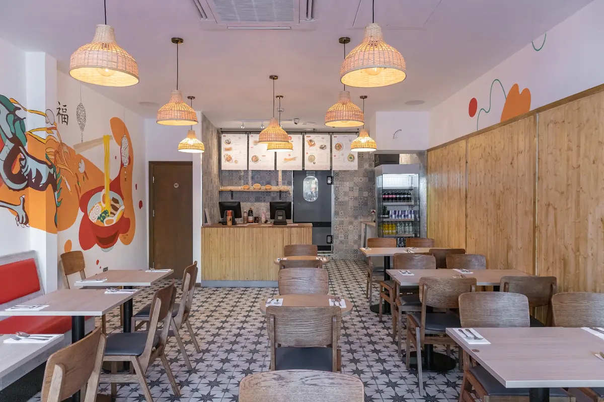Dragon's Den Oriental Kitchen — Restaurants in London