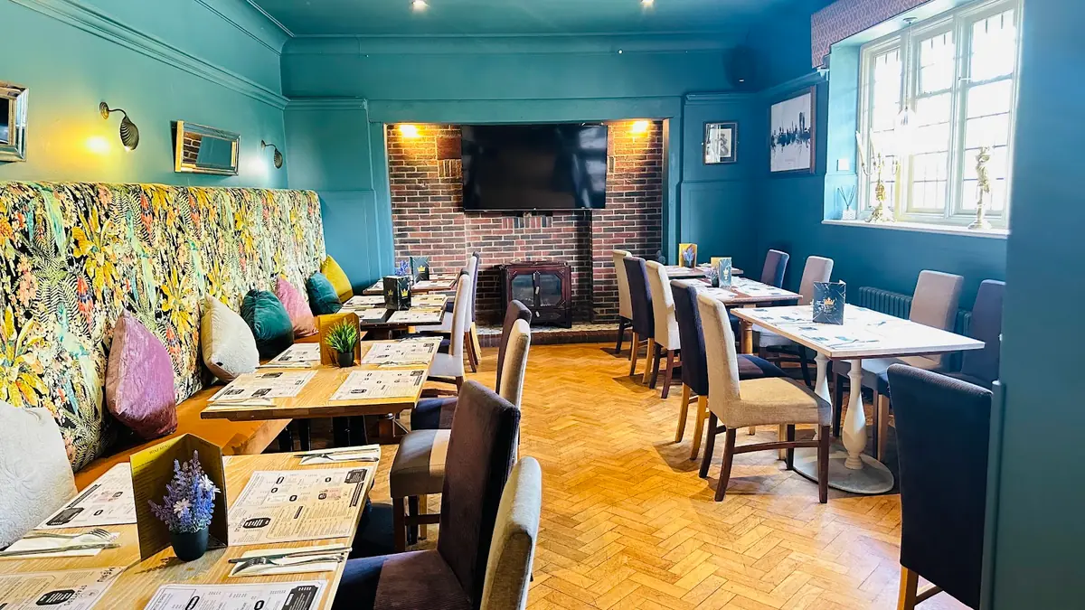 Old Crown Girton