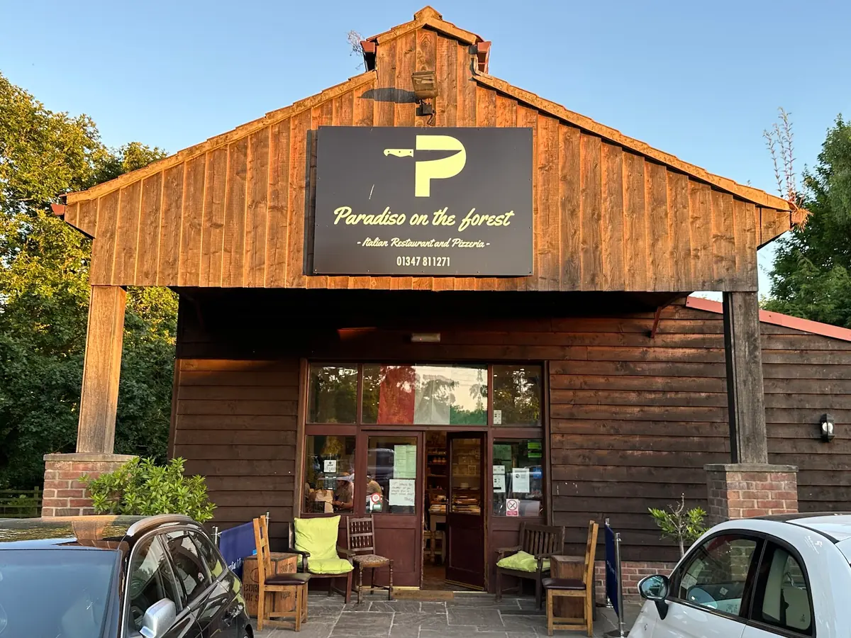Il Paradiso on the Forest