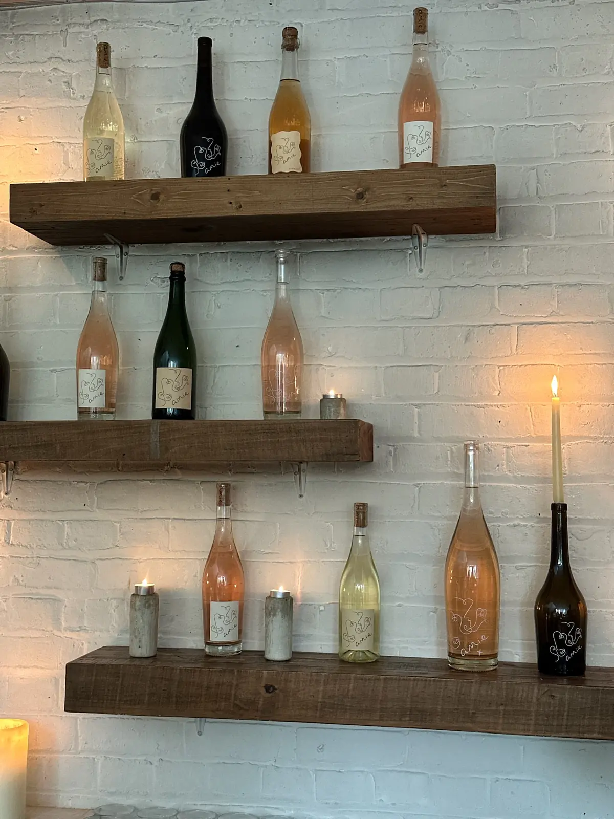 amie wine studio photo (photo 3 of 3)
