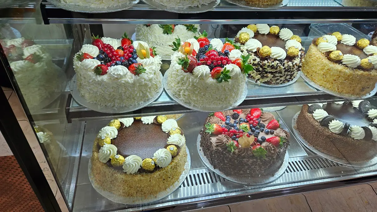 Nirala Sweets Ilford Lane photo (photo 3 of 3)