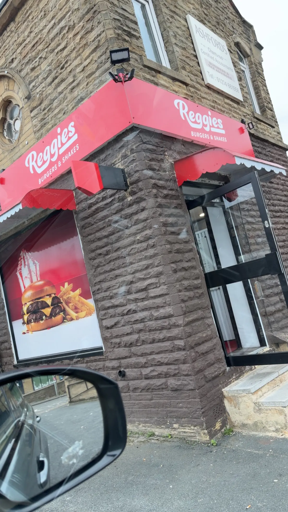 Reggies — Restaurants in Bradford