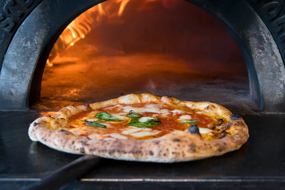 Luigiano's Pizzeria photo (photo 2 of 3)