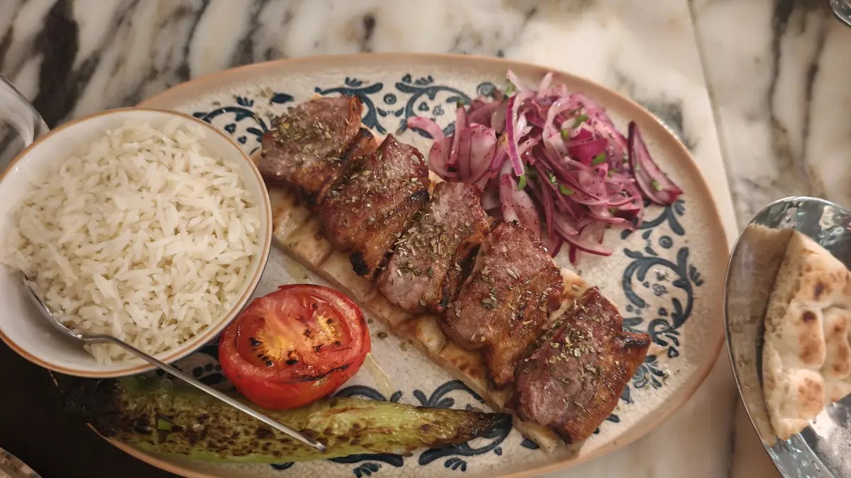 Efes Premium photo (photo 3 of 3)