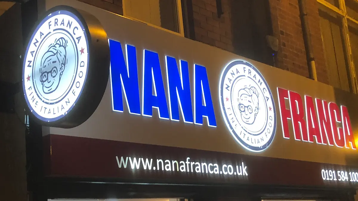 Nana Franca photo (photo 3 of 3)