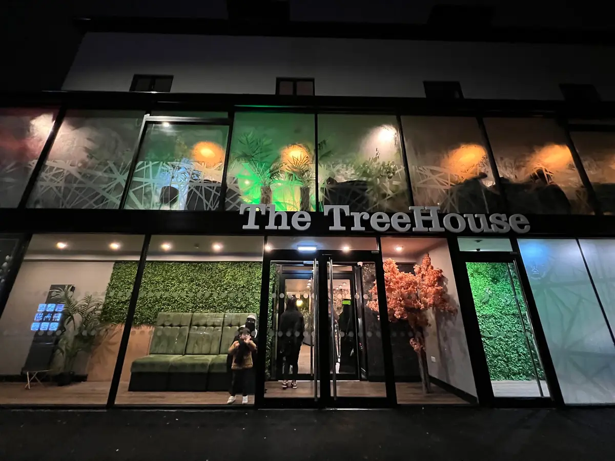 The Treehouse Restaurant & Grill