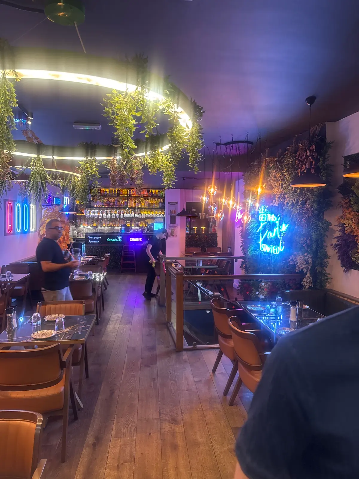 Pera Beckenham — Mediterranean restaurants in Beckenham