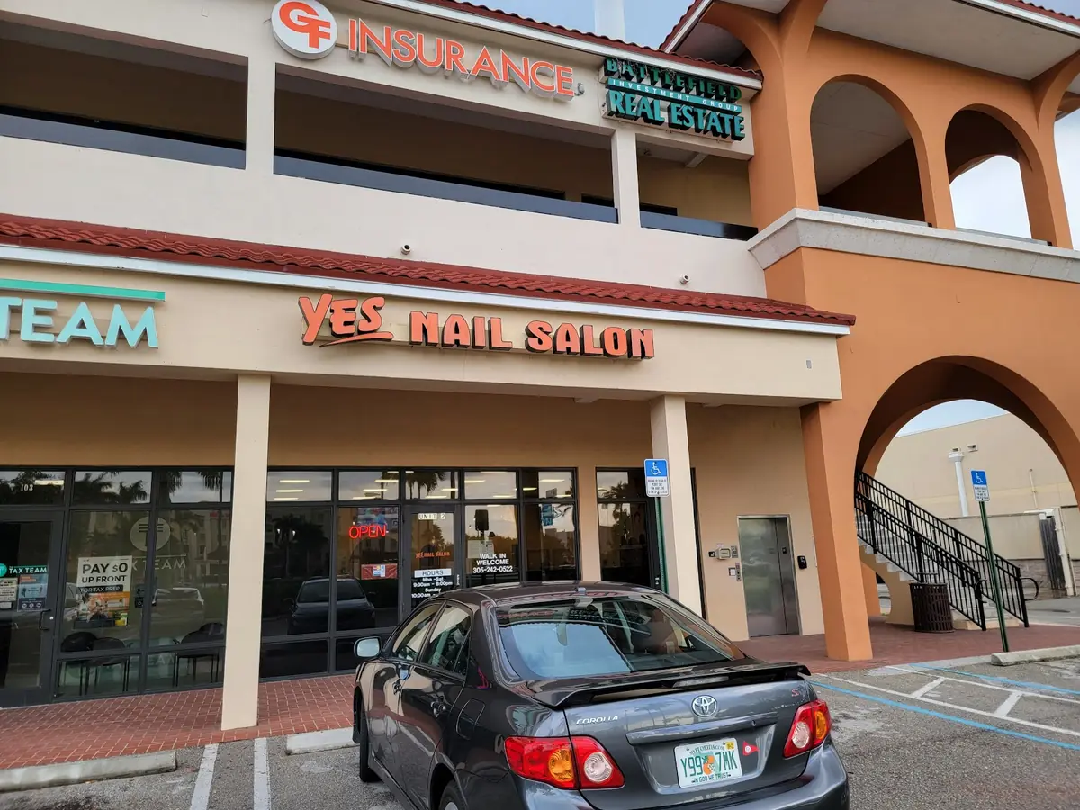 Yes Nails Salon LLC 2 photo (photo 1 of 3)