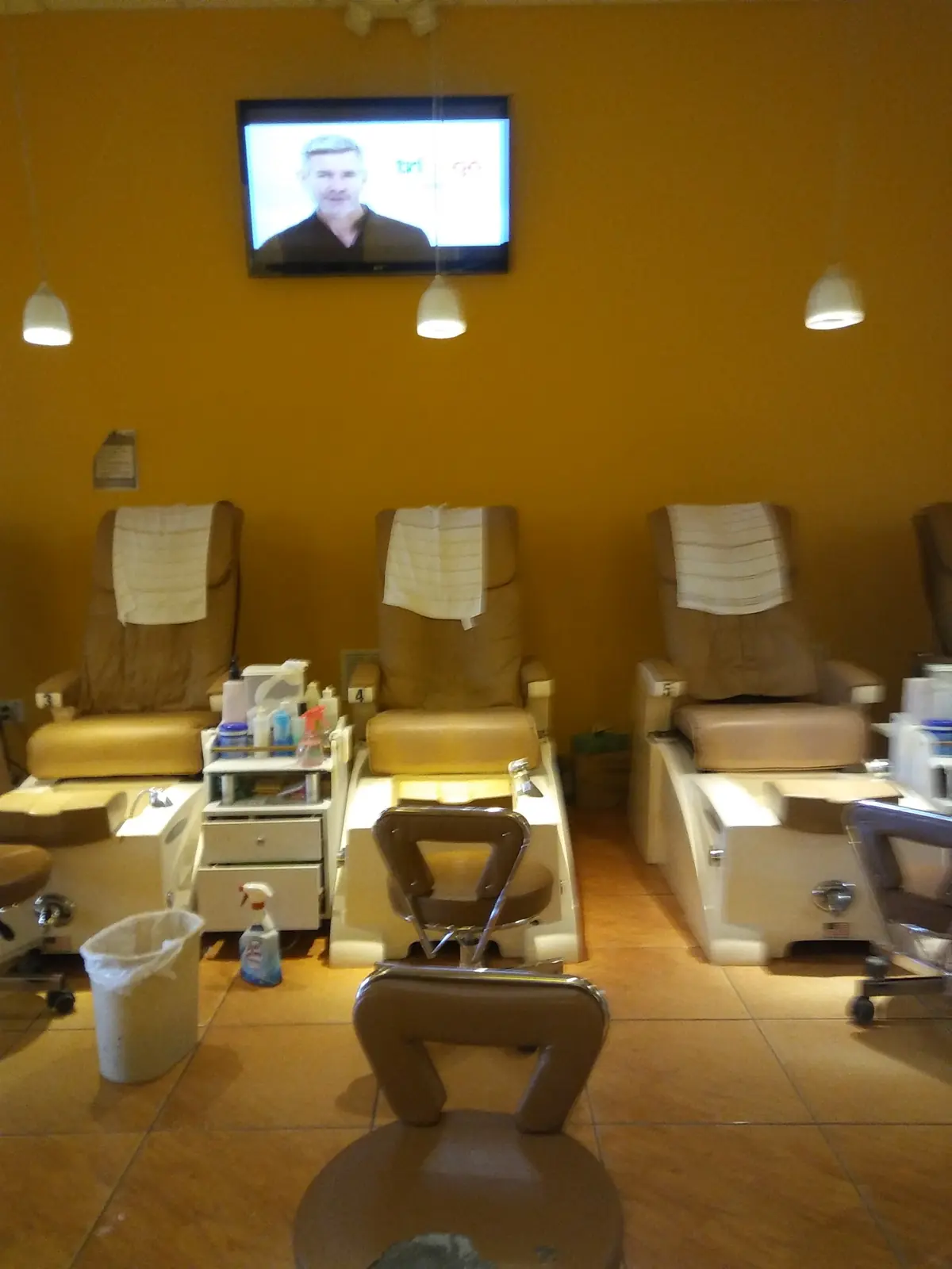 Yes Nails Salon LLC 2 photo (photo 3 of 3)