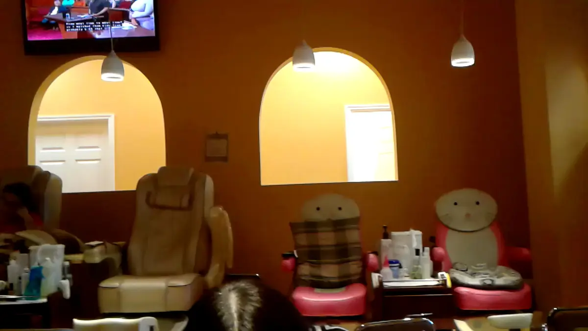 Yes Nails Salon LLC 2 photo (photo 2 of 3)
