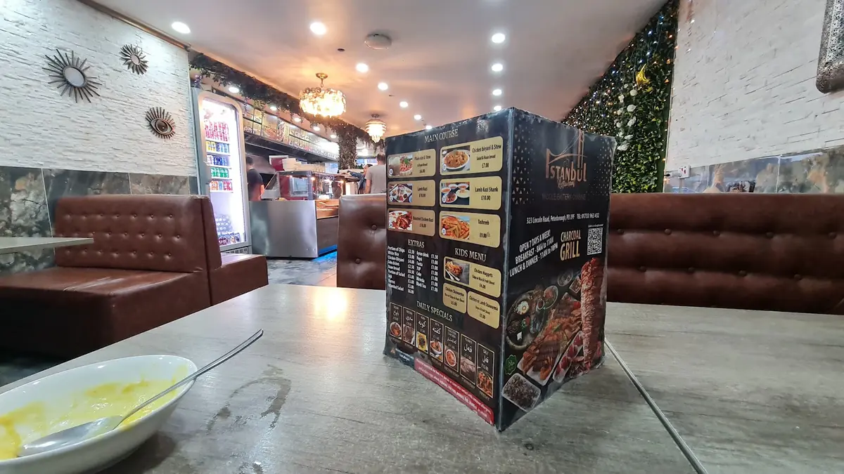 Istanbul restaurant photo (photo 1 of 3)