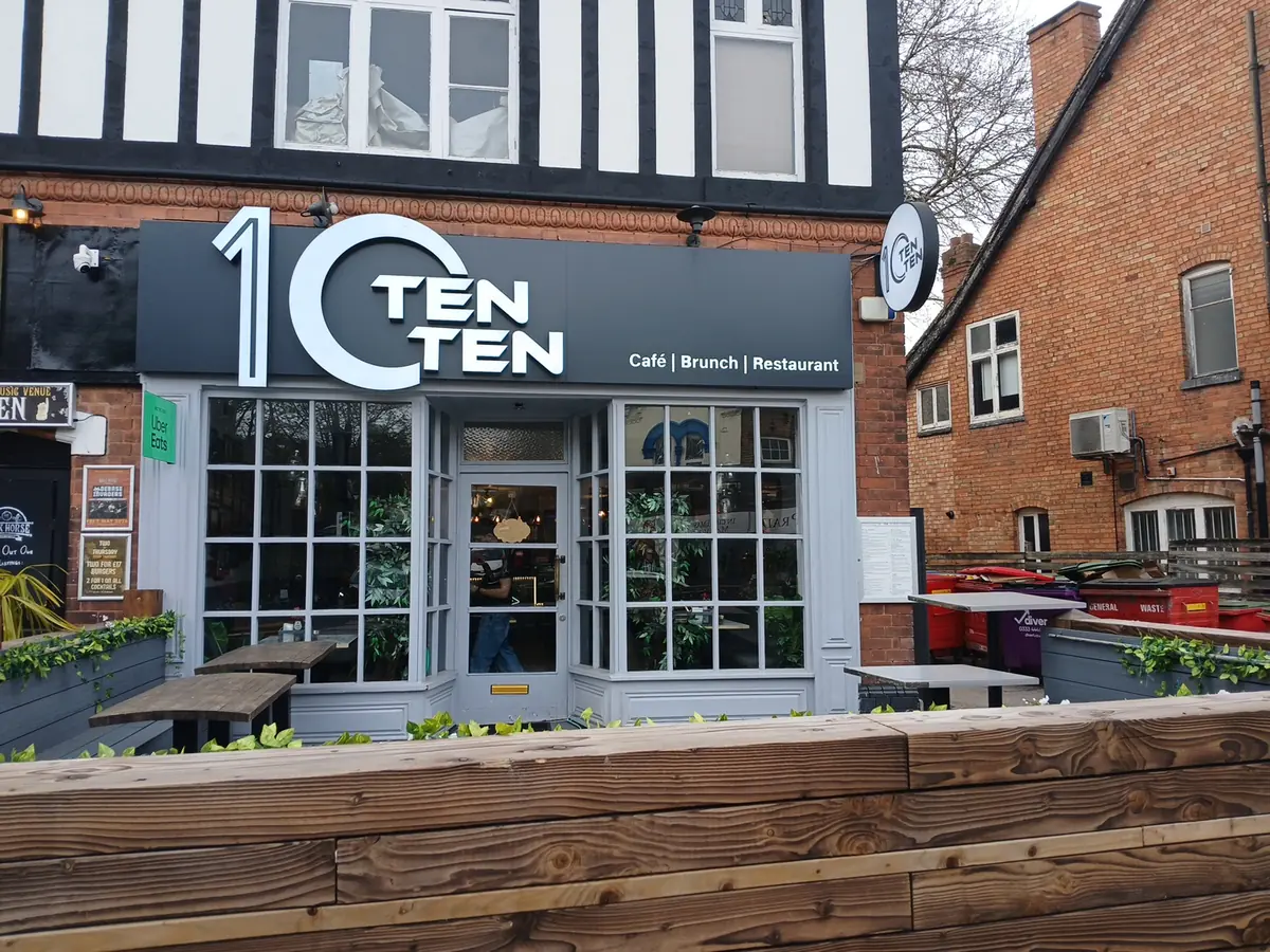 TenTen Café & Restaurant