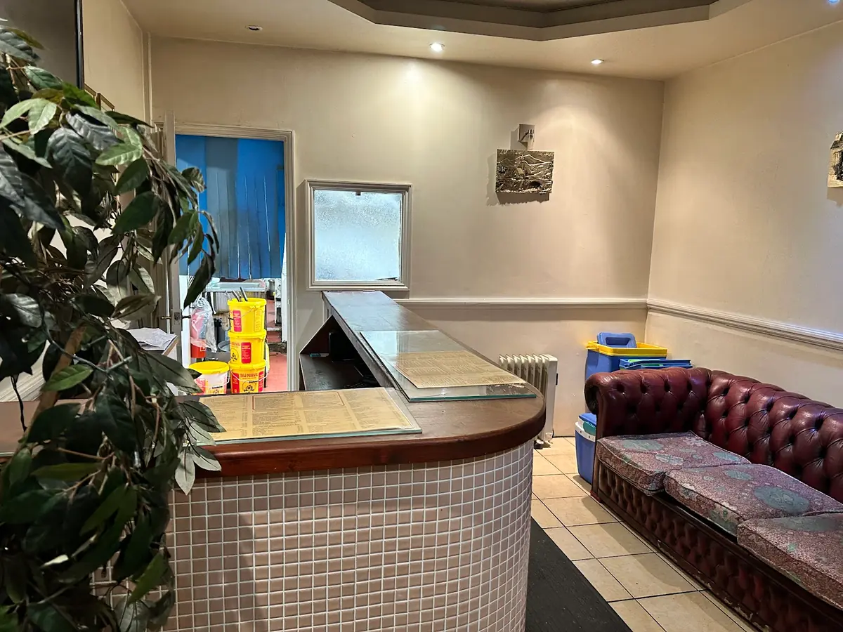 Barnham Tandoori Takeaway