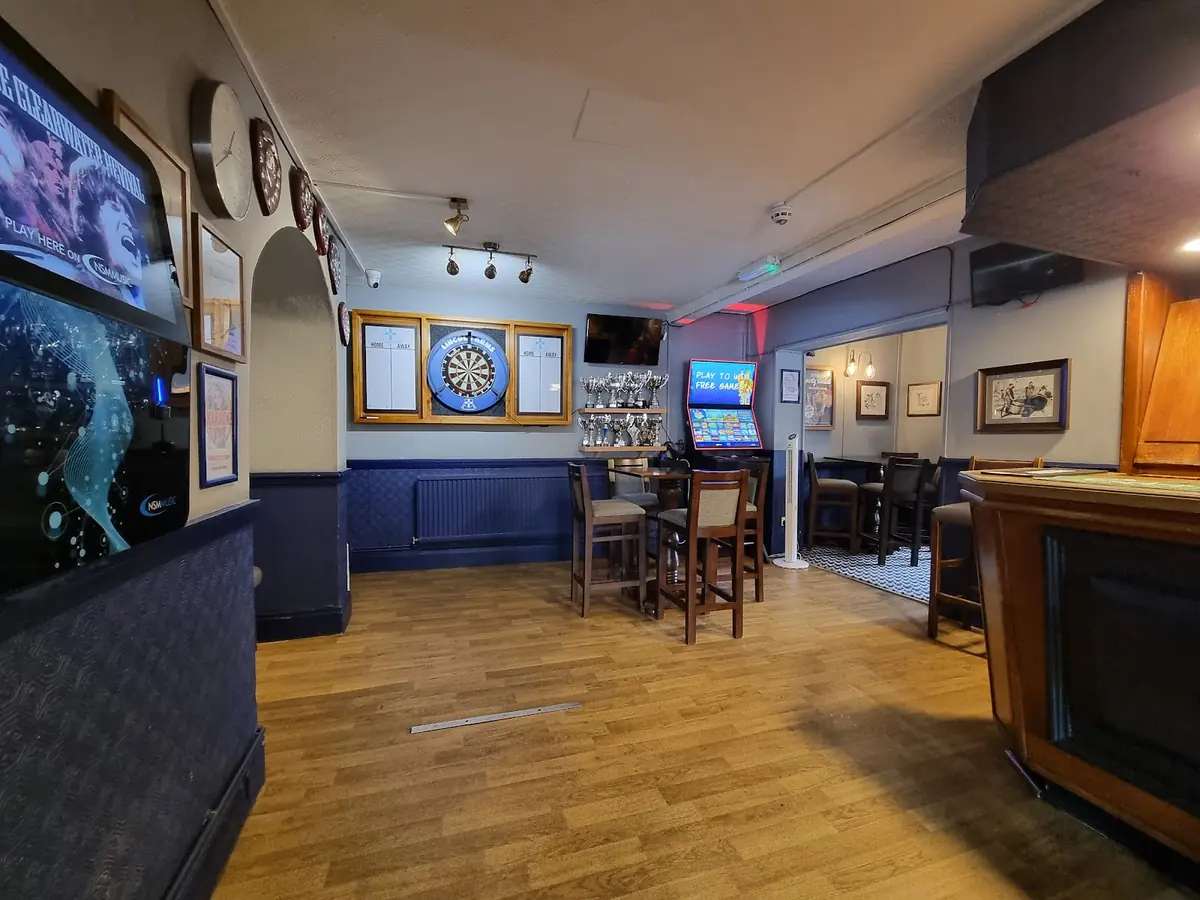 Lincoln Arms — Bars in Spalding