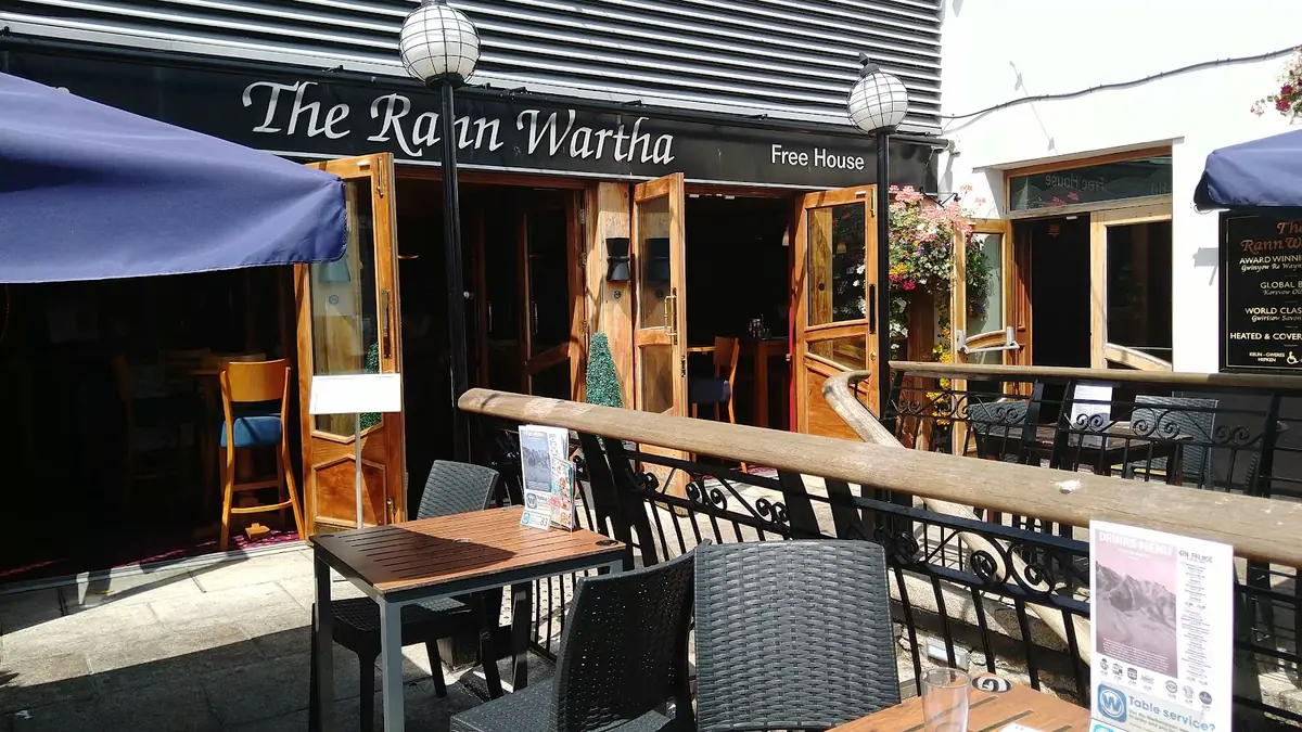 The Rann Wartha photo (photo 1 of 3)