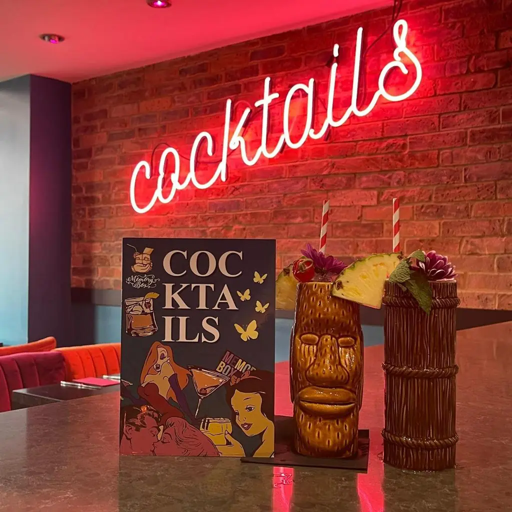 Memory Box Cocktail Bar photo (photo 1 of 3)