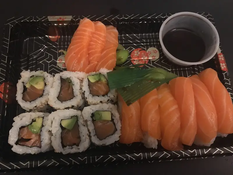 You Me Sushi photo (photo 1 of 3)