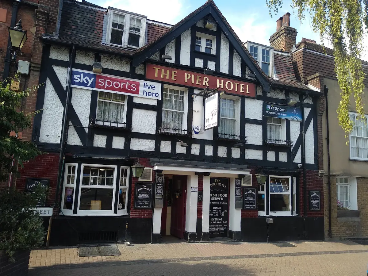 The Pier Hotel — Bars in Greenhithe
