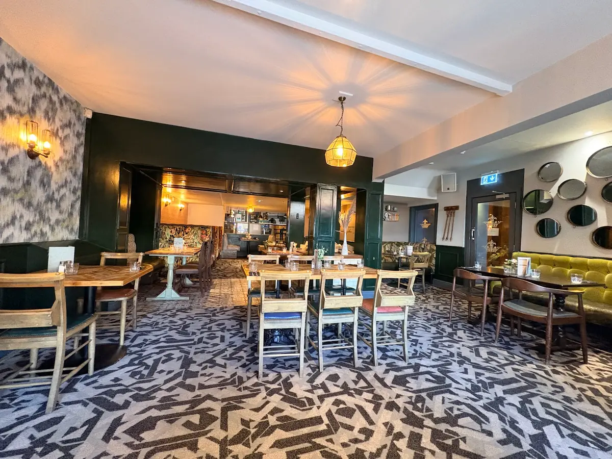 Inside Kings Head, Beverley