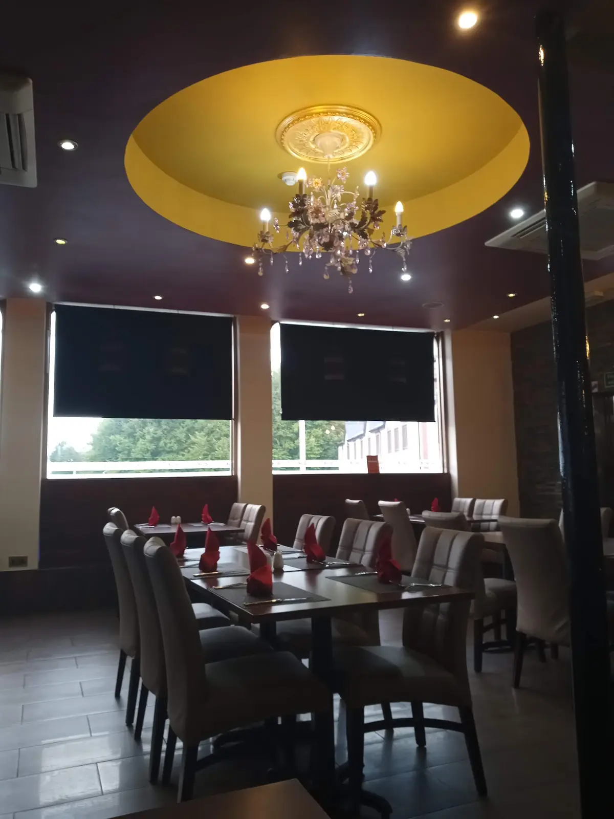 Ling Di Long — Chinese restaurants in Ammanford
