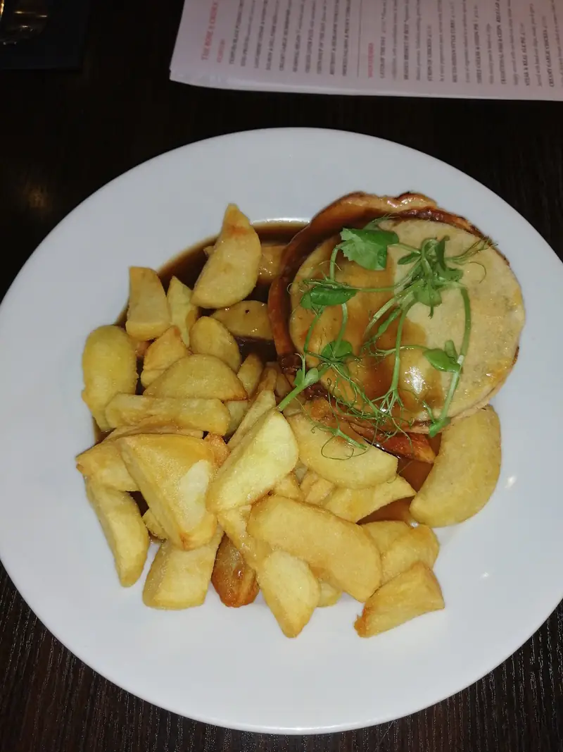 The Rose & Crown photo (photo 3 of 3)