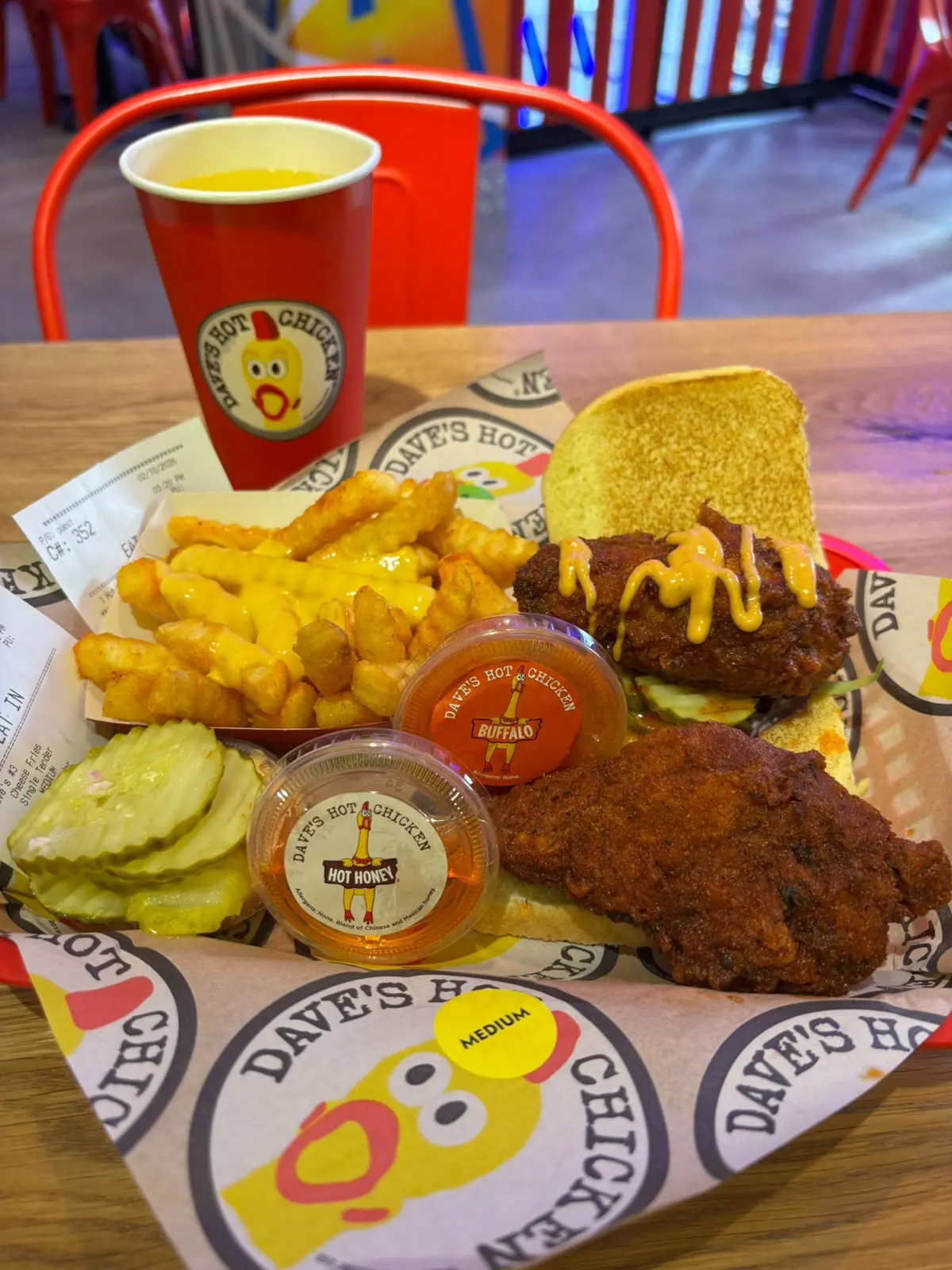Dave's Hot Chicken photo (photo 3 of 3)