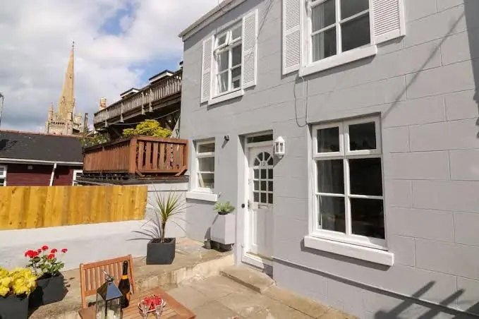 Below Decks — Restaurants in Torquay