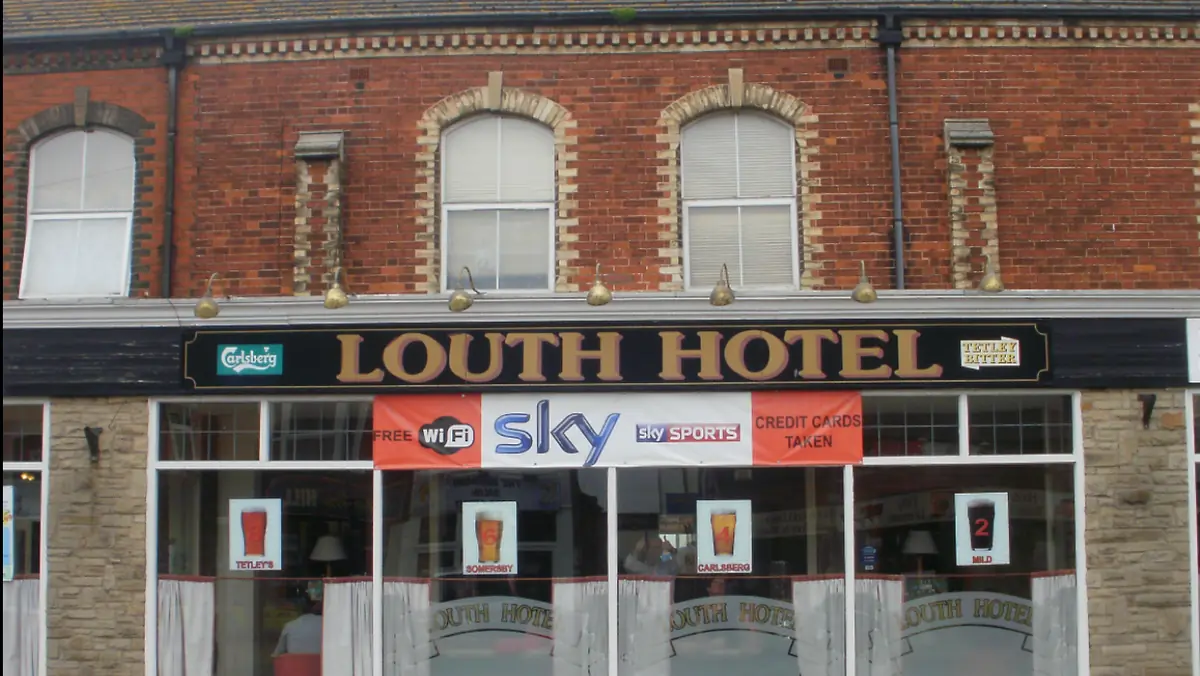 The Louth photo (photo 2 of 3)