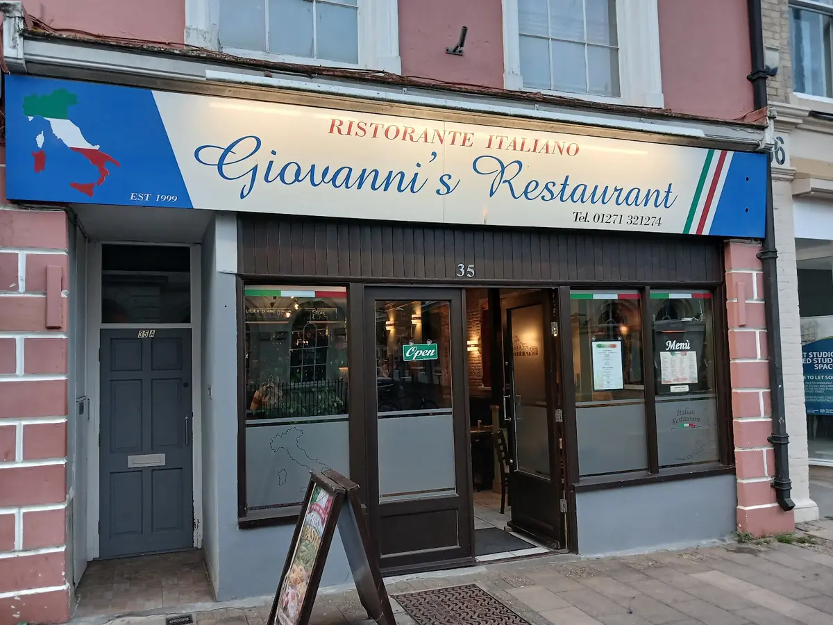 Giovanni's — Italian restaurants in Barnstaple