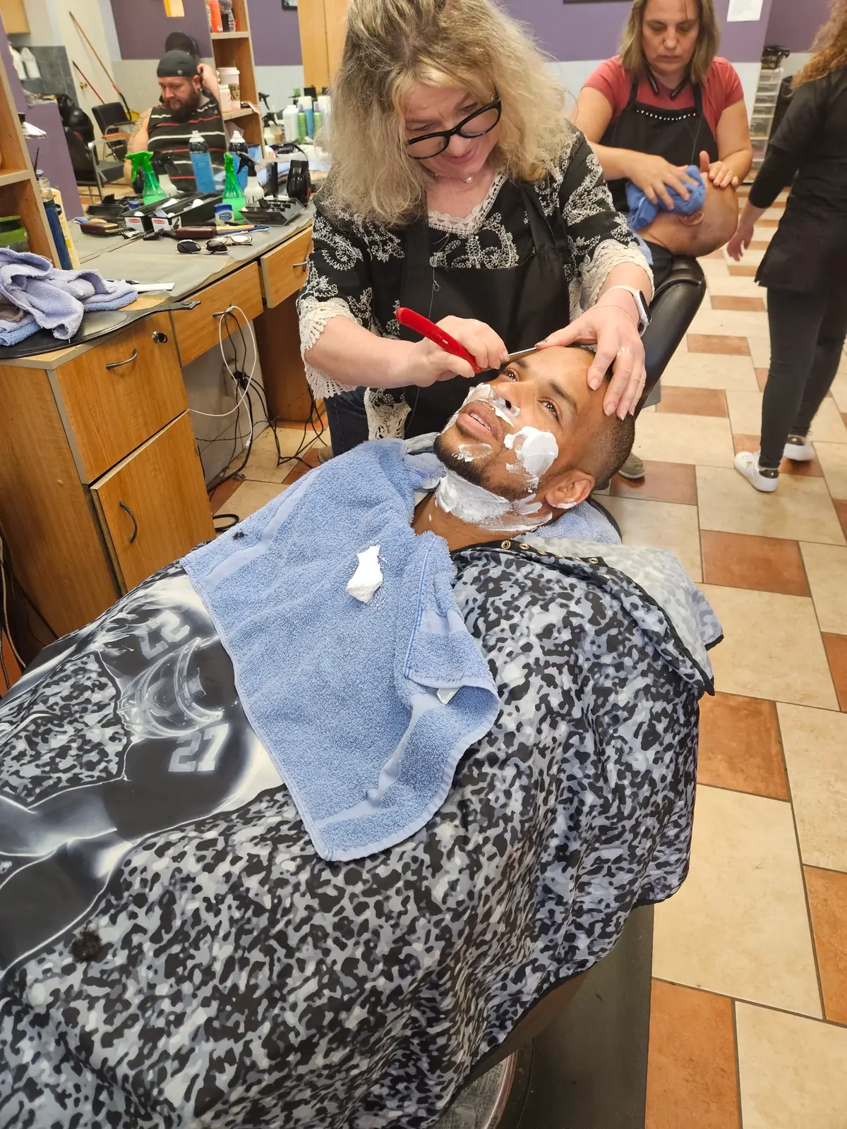 Luli's & Edi's Family Care — Beauty Salons in Aurora