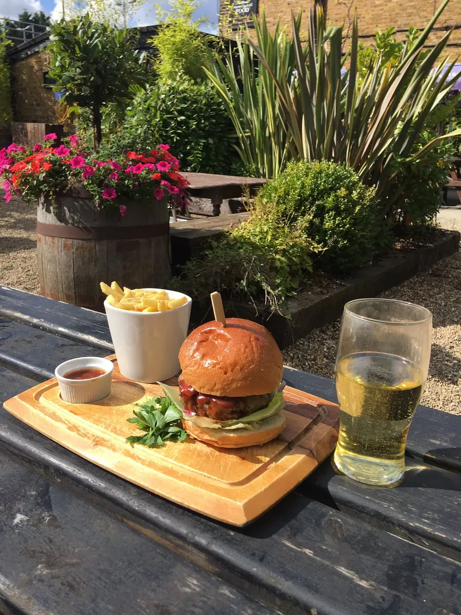The Shortlands Tavern photo (photo 1 of 3)