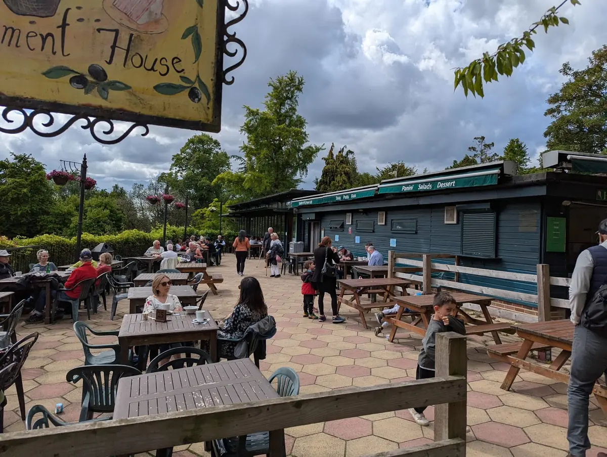 Golders Hill Park Cafe photo (photo 3 of 3)