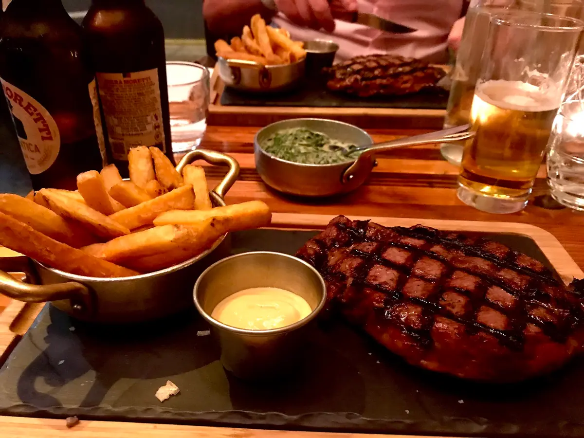 Roxie Steak - Wimbledon photo (photo 2 of 3)