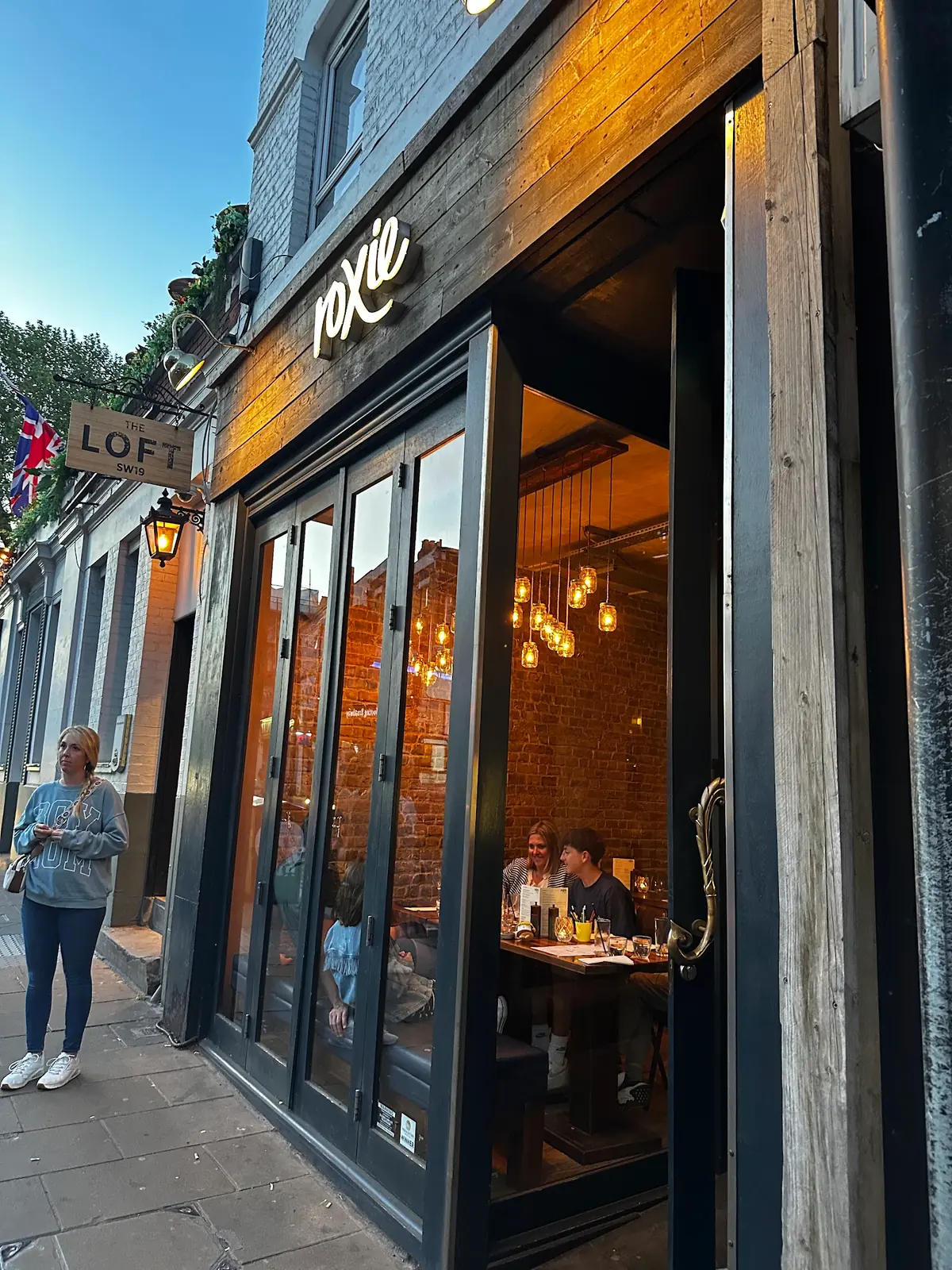 Roxie Steak - Wimbledon — Steakhouses in London