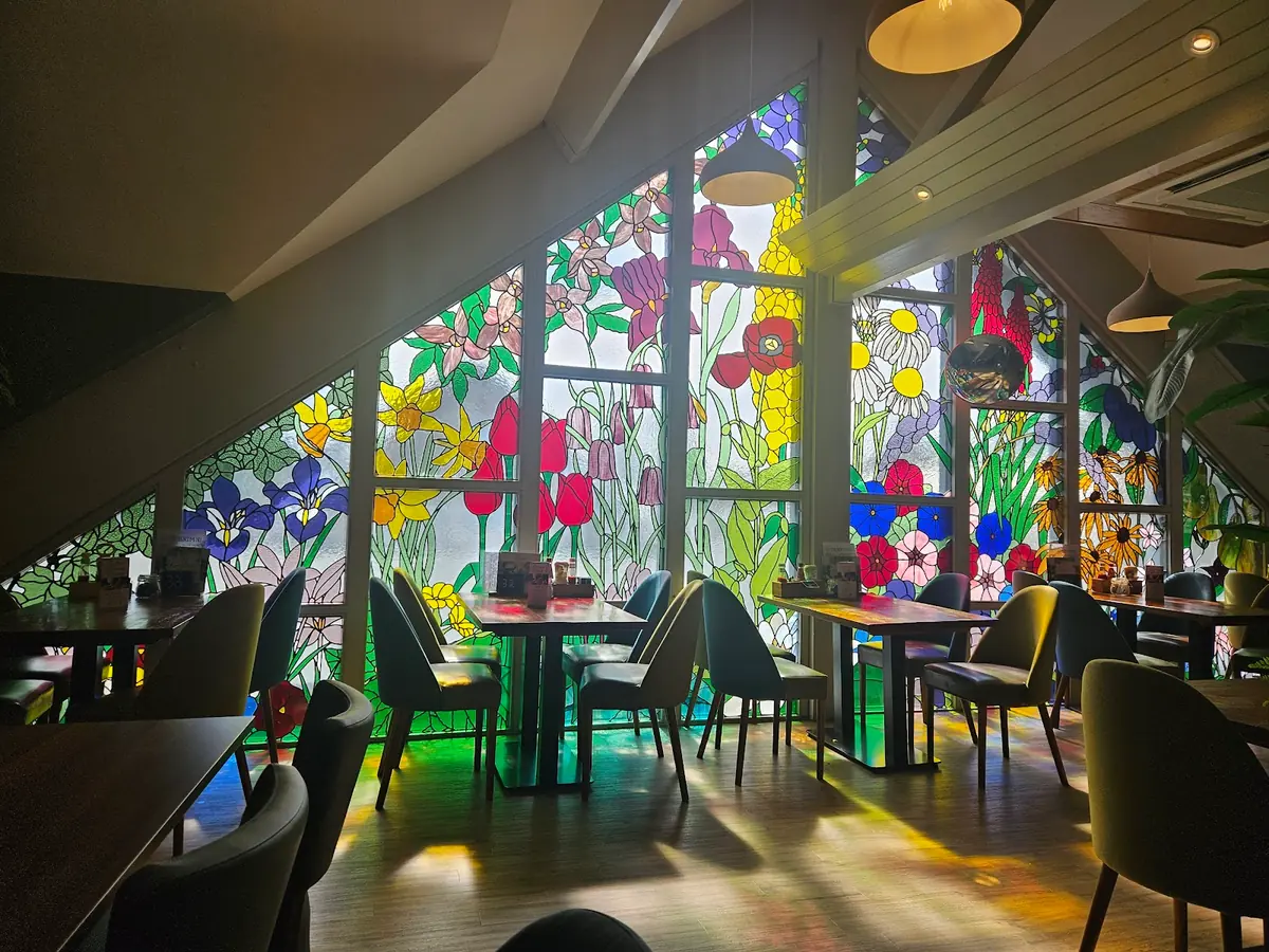 Four Seasons Terrace Cafe — Restaurants in Ambleside