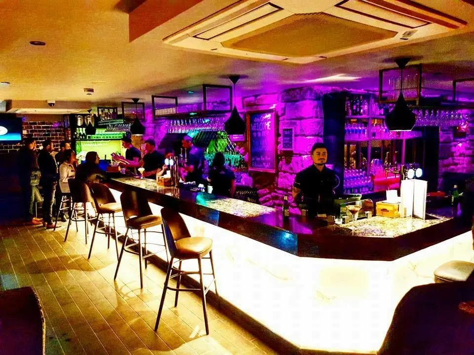 Johnny Foxes — Bars in Inverness