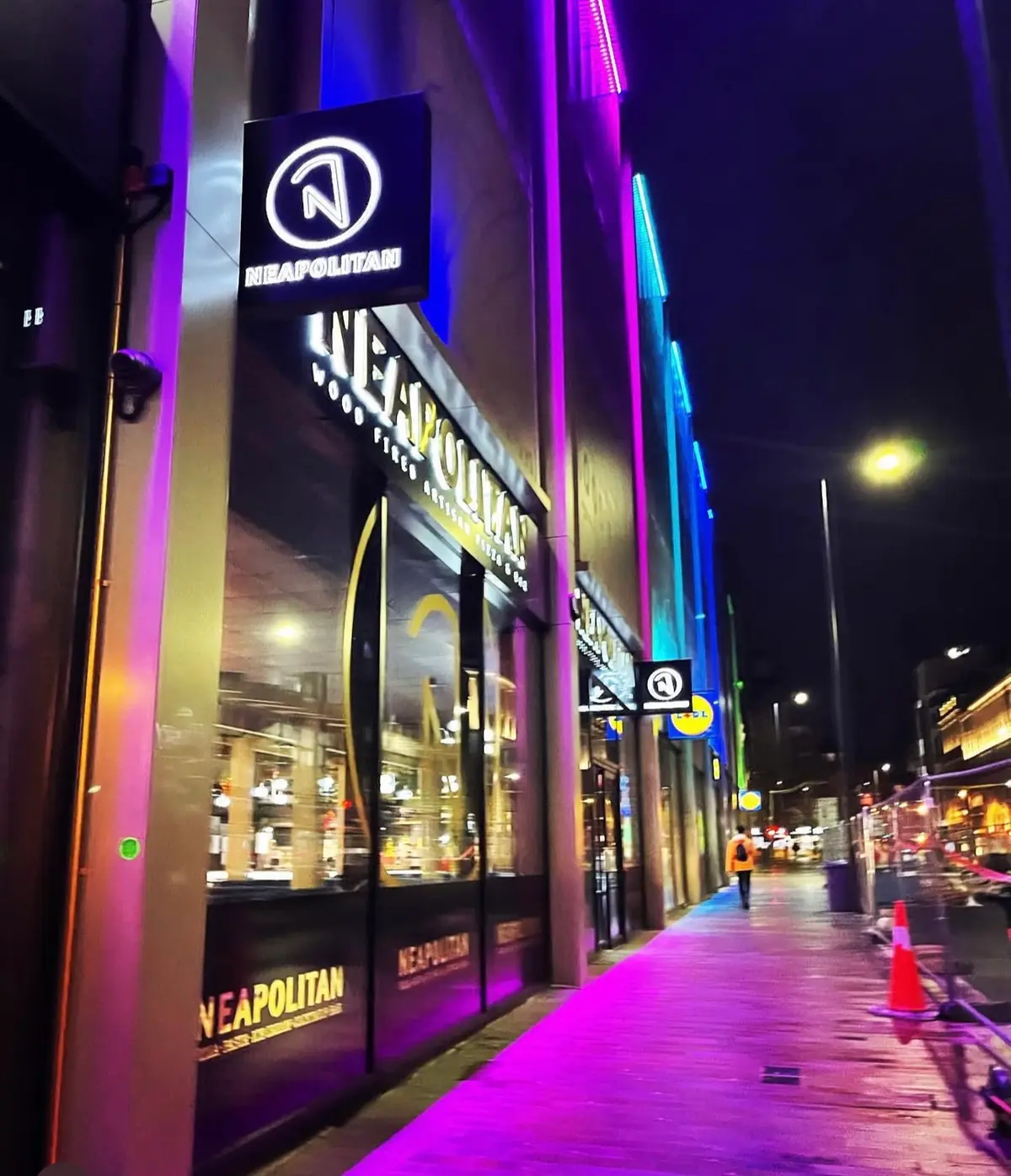 NEAPOLITAN Pizza & Bar Lime Street — Pizza in Liverpool