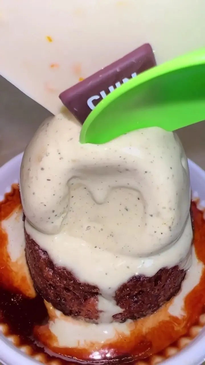 Chin Chin Ice Cream photo (photo 1 of 3)