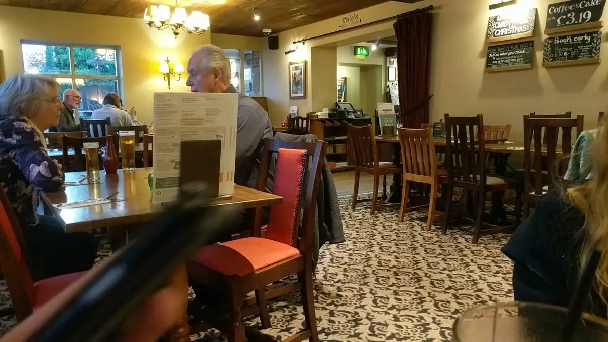 Horse & Groom photo (photo 2 of 3)