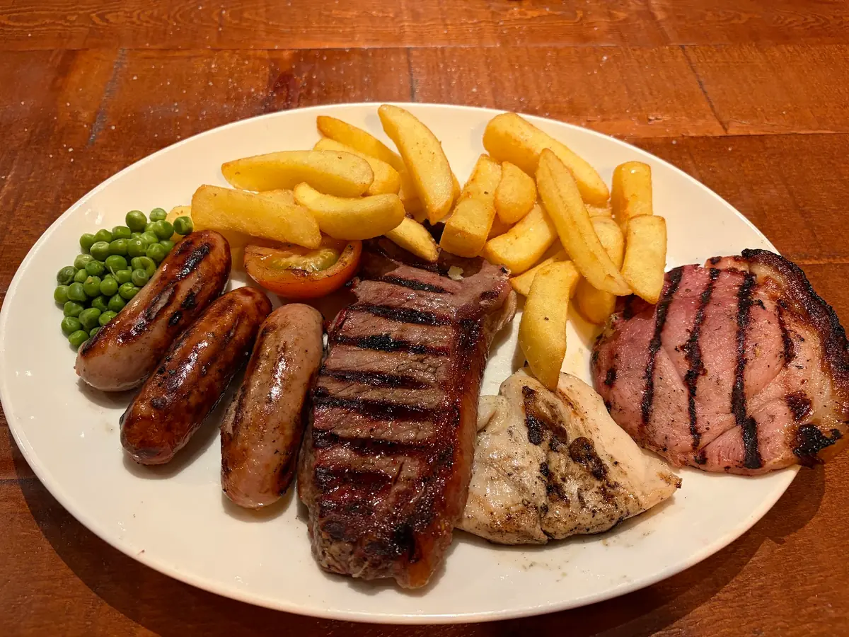 Beefeater Hamilton photo (photo 2 of 3)