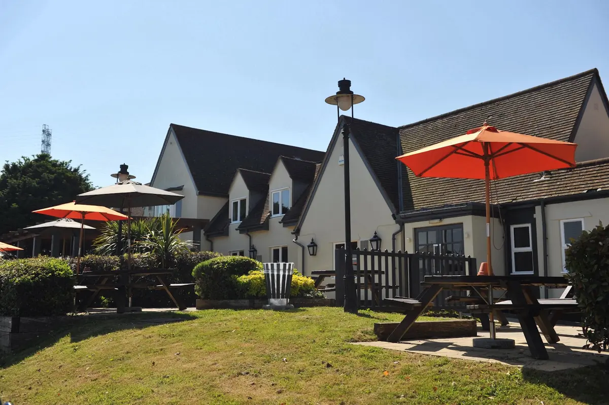 Oyster Reach - Queensway Inns photo (photo 3 of 3)