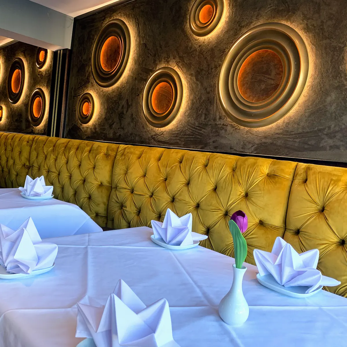 Curry Lounge photo (photo 1 of 3)