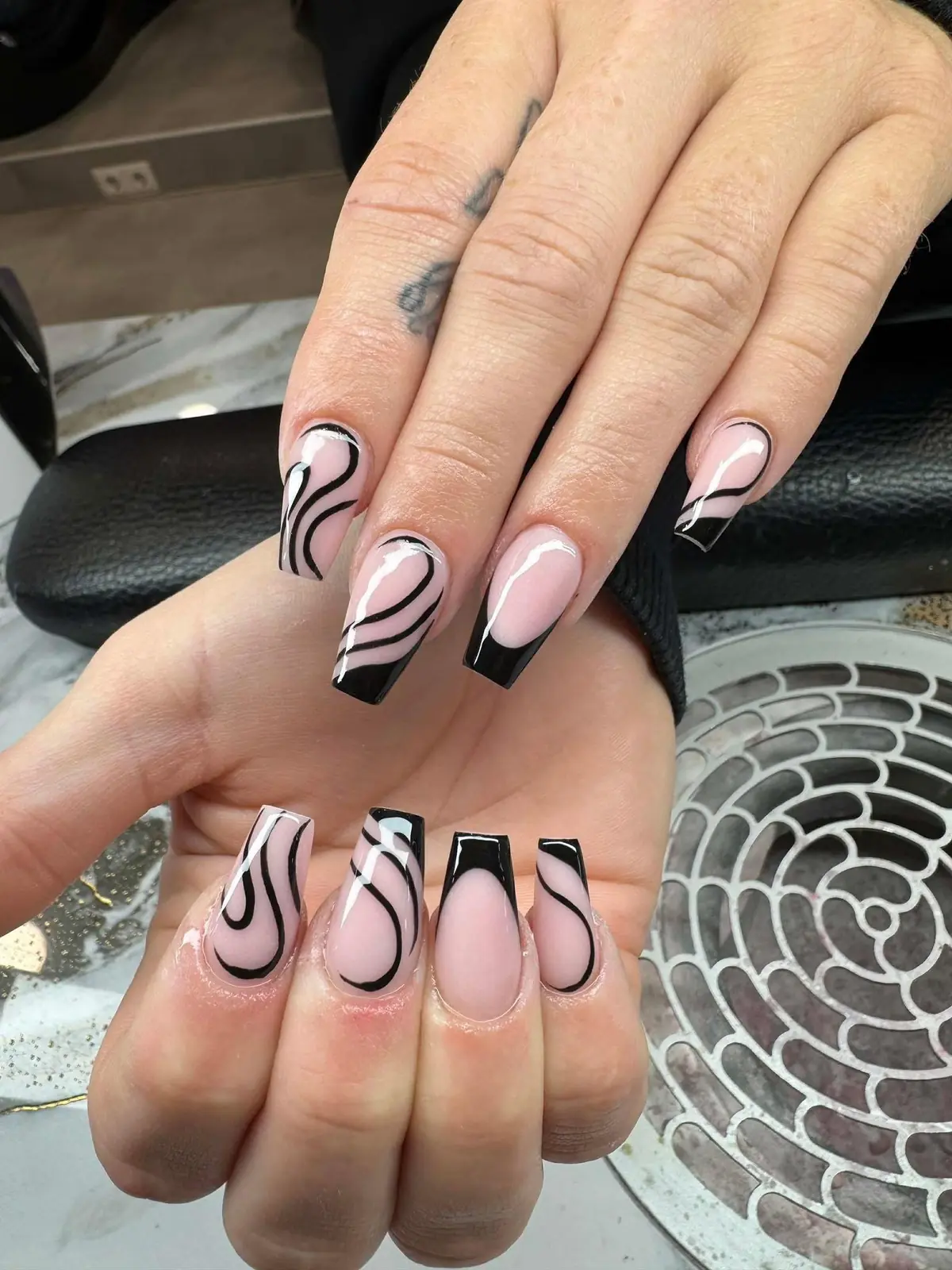Top Nail